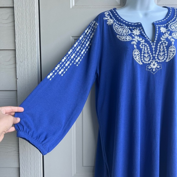 J. Jill Blue Embroidered Split Neck Tunic Top Size L Boho 3/4 Sleeve Royal Blue - Picture 3 of 9